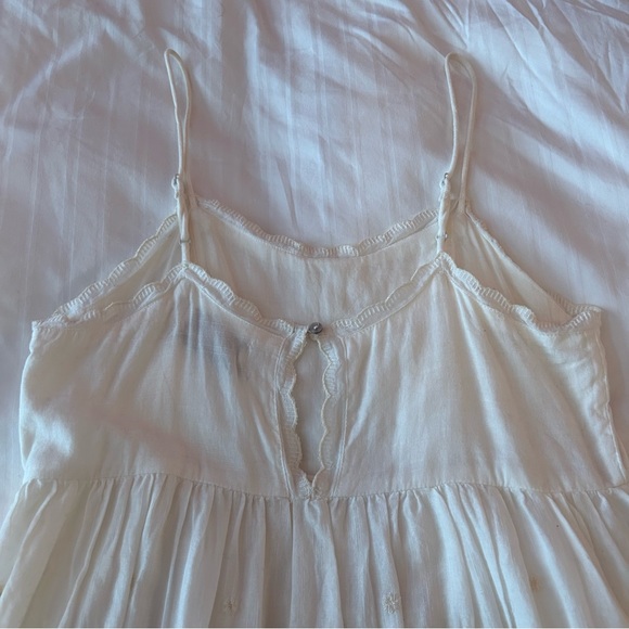 urban outfitters “hanna” tiered and scalloped babydoll dress - Picture 5 of 7